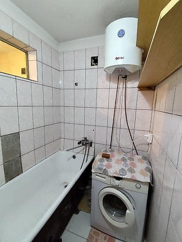 2 уровня: 3 комнаты, 60 м², Индивидуалка, 2 этаж, Требуется ремонт — 4