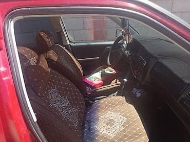 руль уно: Volkswagen Jetta: 1992 г., Механика, Седан — 5
