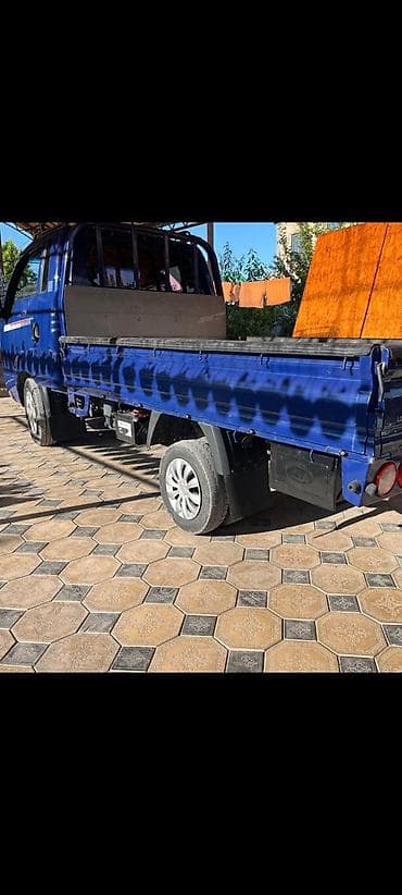 Унаа: Жеңил жүк ташуучу унаа, Kia, Стандарт, Колдонулган — 5