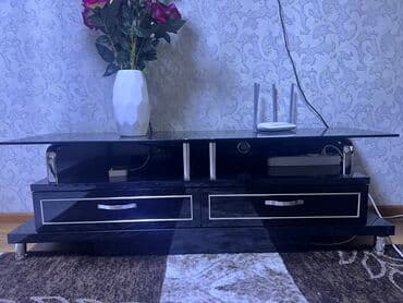 Продаю подставку по Тв длинна 1.38 см, высота 43см ширина 38см at lalafo.kg Продаю подставку по Тв длинна 1.38 см, высота 43см ширина 38см