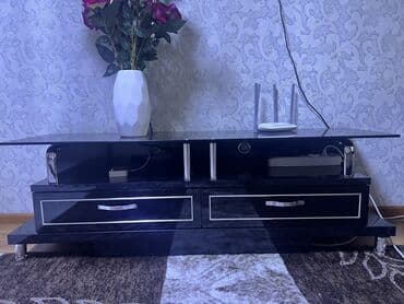 27 дюйм: Продаю подставку по Тв длинна 1.38 см, высота 43см ширина 38см — 1