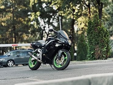 Спортбайк Kawasaki, 600 куб. см, Бензин, Взрослый, Б/у