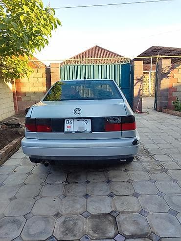 Унаа сатуу: Volkswagen Vento: 1996 г., 2 л, Кол менен иштөөчү, Бензин, Седан — 2