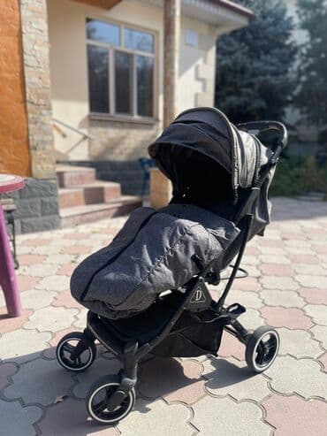 сумка в радом: Коляска, цвет - Серебристый, Б/у — 4