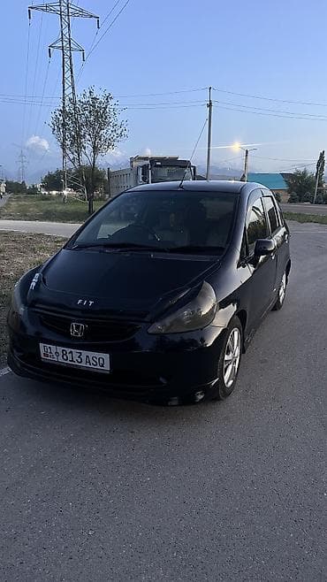 Продажа авто: Honda Fit: 2003 г., 1.3 л, Вариатор, Бензин, Хэтчбэк — 1
