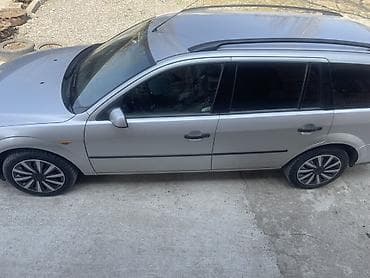 Ford Focus: 2002 г., 1.8 л, Механика, Бензин, Универсал
