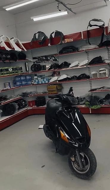 Скутеры: Тип скутера Yamaha, 100 куб. см, Бензин, Б/у — 1