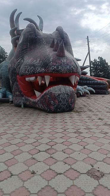 Надувной аттракцион «Дракон» — крупногабаритная тематическая