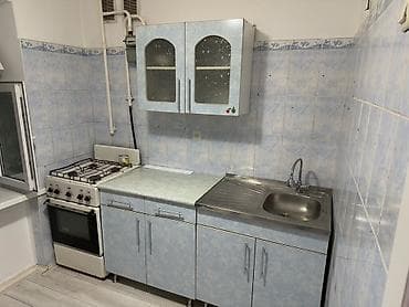 Продаю кухонную гарнитуру и газовую плиту по супер крутой цене. Всего — 1
