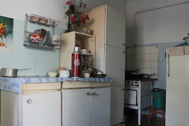 пол дома пишпек: Полдома, 43 м², 2 комнаты, Собственник — 1