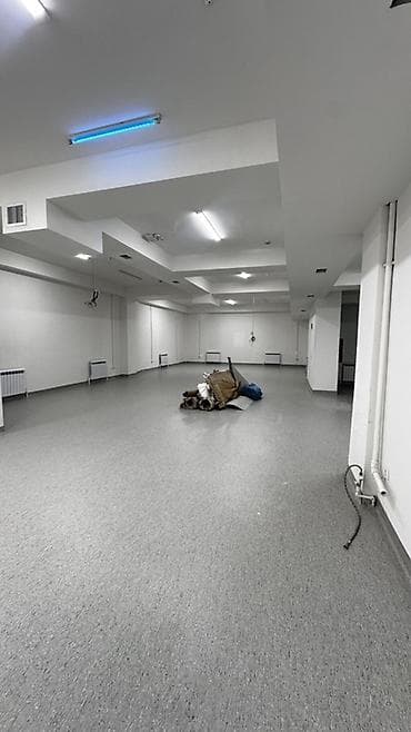 марч центр: Сдаётся коммерческое помещение 120 м² в медицинском комплексе — 3
