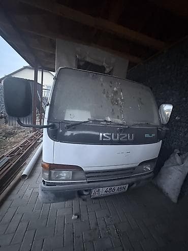 авто пулт: Isuzu : 2002 г., Газ — 3