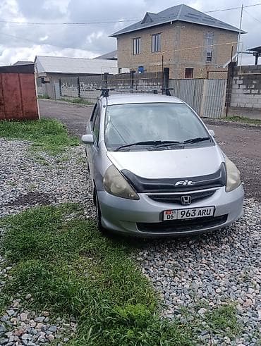 fit 2020: Honda Fit: 2001 г., 1.3 л, Вариатор, Бензин, Седан — 2