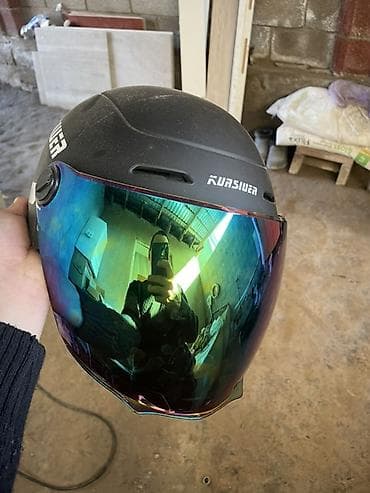 мата: Новый 2 шт Шлем с визором KURASUER - Тип: защитный шлем для катания — 2