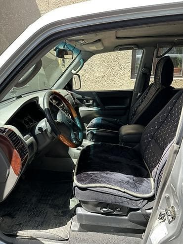 авто минивен 7 мест: Mitsubishi Pajero: 2003 г., Внедорожник — 5