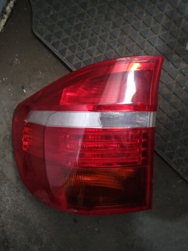 Задний левый стоп-сигнал BMW