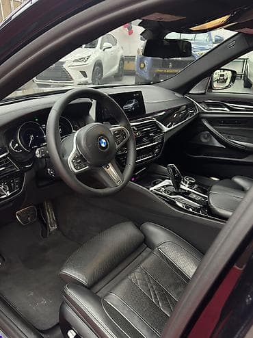 Транспорт: BMW 5 series: 2018 г., 4.4 л, Бензин, Седан — 2
