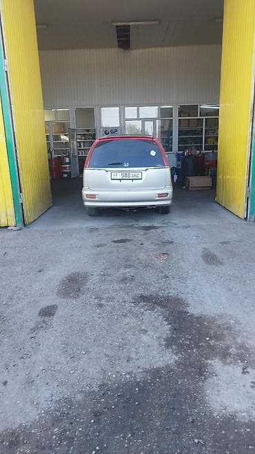 привод субару: Honda Stream: 2002 г., 1.7 л, Автомат, Бензин, Минивэн — 4
