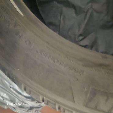 255/50/ 19 R Michelin hardcord