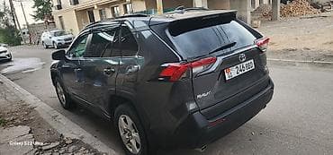 Toyota RAV4: 2019 г., 2.5 л, Автомат, Бензин, Кроссовер — 4