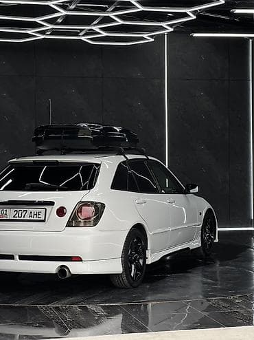 голльф 2: Toyota Altezza: 2003 г., 2 л, Автомат, Бензин, Универсал — 8