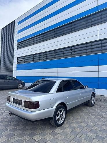 Транспорт: Audi A6: 1995 г., 2.6 л, Кол менен иштөөчү, Бензин, Седан — 4