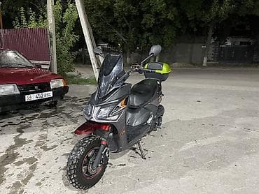 Макси-скутер Yamaha, 150 куб. см, Бензин, Б/у at lalafo.kg Макси-скутер Yamaha, 150 куб. см, Бензин, Б/у