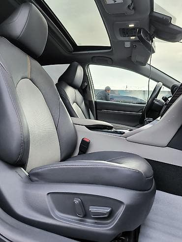 ввб: Toyota Camry: 2020 г., 2.5 л, Автомат, Гибрид, Седан — 7