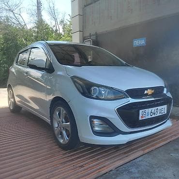 купить скричеры: Chevrolet Spark: 2018 г., 0.1 л, Автомат, Бензин, Хэтчбэк — 7