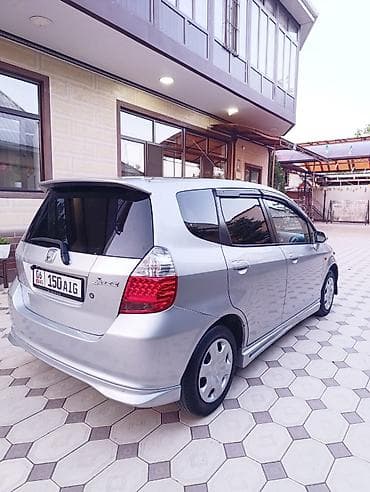 Унаа сатуу: Honda Jazz: 2003 г., 1.3 л, Автомат, Бензин, Хетчбек — 3