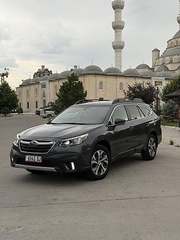 Subaru Outback: 2022 г., 2.5 л, Вариатор, Бензин, Универсал