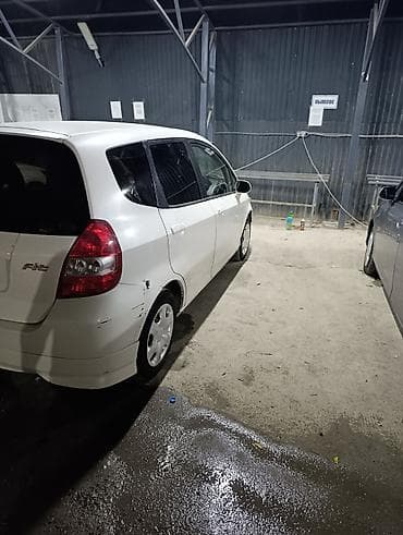 задный бампер хонда фит: Honda Fit: 2003 г., 1.3 л, Вариатор, Бензин, Хэтчбэк — 1