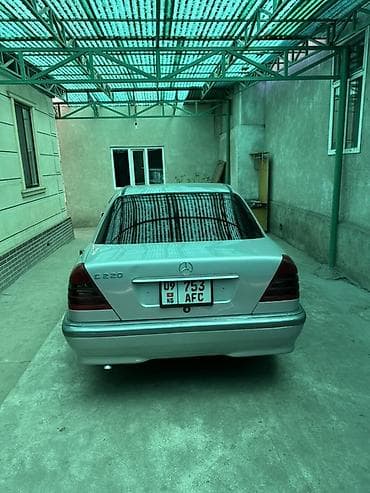 outback 2018: Mercedes-Benz C-Class: 1993 г., 2.2 л, Механика, Бензин, Седан — 4