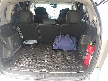 tourer v салон: Toyota Corolla Verso: 2007 г., 2.2 л, Ручные, Дизель, Минивэн — 5