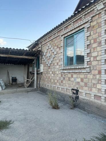 дом в городе токмок: 100 кв. м, 4 бөлмө — 3