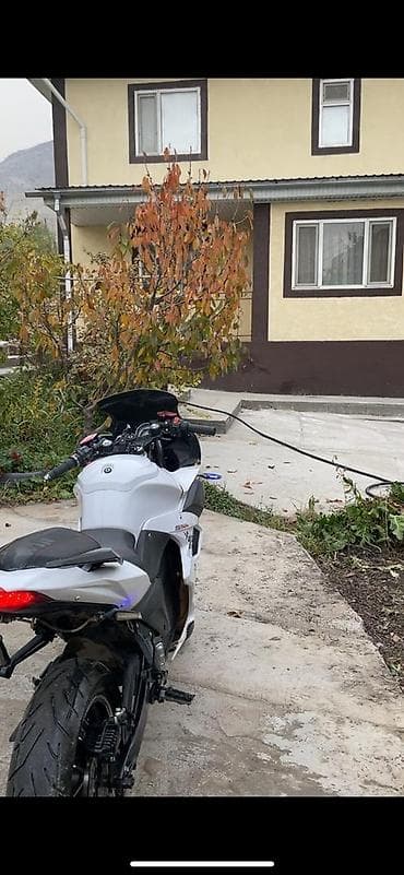 Спортбайк Kawasaki, 200 куб. см, Электро, Взрослый, Б/у