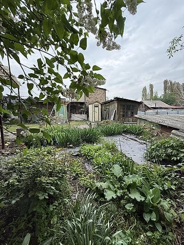 срочно сатам акча керек: Продаётся пол дома со своими документами с территорией 6.65 соток — 10