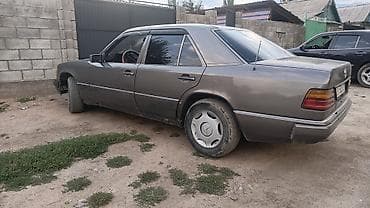 боз белер: Mercedes-Benz W124: 1991 г., 2.3 л, Кол менен иштөөчү, Бензин, Седан — 7