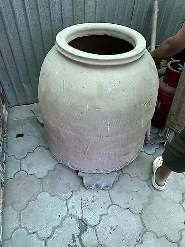 Продаю тандыры 2. Штук новые из узбекистана привезли одно для хлеба at lalafo.kg Продаю тандыры 2. Штук новые из узбекистана привезли одно для хлеба