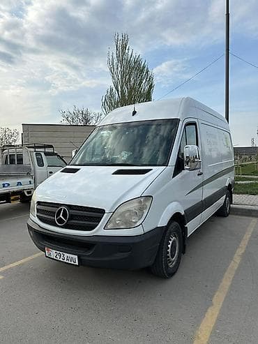 mers 211: Легкий грузовик, Mercedes-Benz, Стандарт, 3 т — 2
