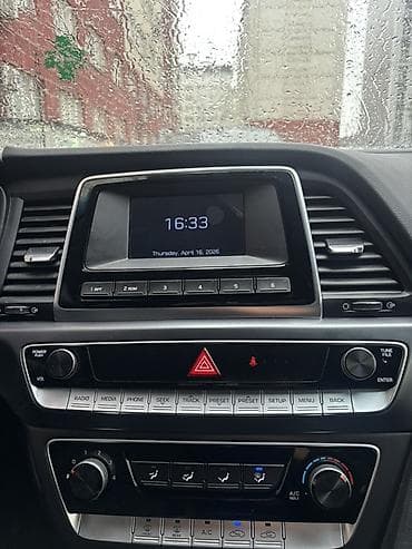 type r: Hyundai Sonata: 2021 г., 2 л, Автомат, Газ, Седан — 7