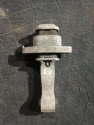 logitech c525: Подушка мотора Kia 2018 г., Оригинал — 2