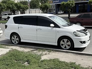 Транспорт: Toyota Ipsum: 2004 г., 2.4 л, Автомат, Бензин, Минивэн — 5