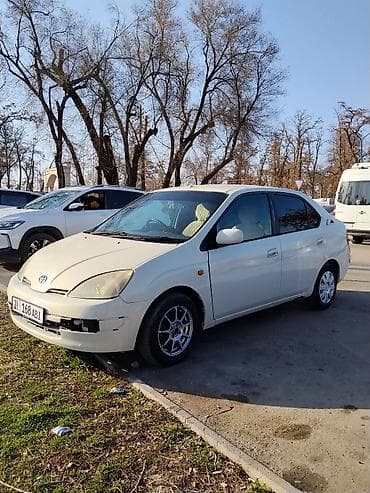 colf 2: Toyota Prius: 1999 г., 1.5 л, Автомат, Бензин, Седан — 3