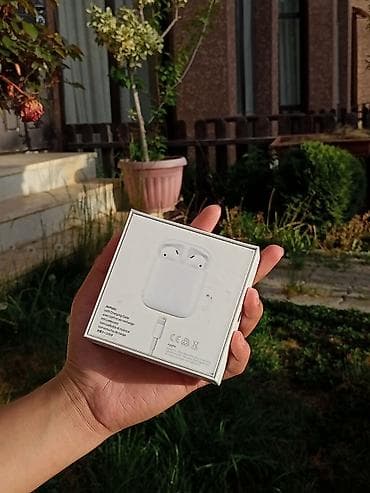 безпроводный наушник: 🔥оригинальные наушники AirPods 2 пользовался 3 месяца остальное время — 4