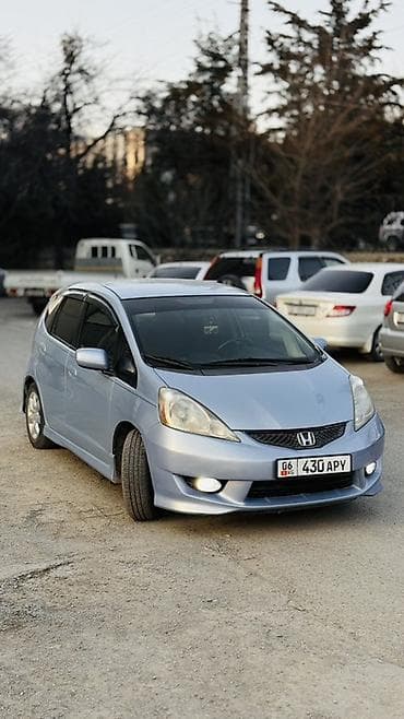 sprinter 2003: Honda Fit: 2008 г., 1.5 л, Автомат, Газ, Хэтчбэк — 3