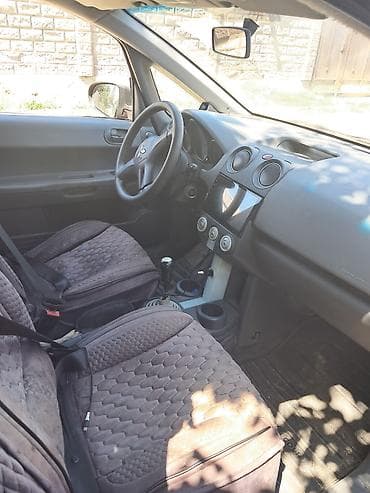 круглый: Mitsubishi Colt: 2006 г., 1.3 л, Механика, Бензин, Хэтчбэк — 7
