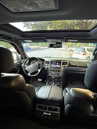 обмен дом: Lexus LX: 2014 г., 5.7 л, Автомат, Газ, Внедорожник — 8