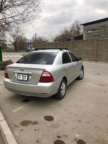 Унаа сатуу: Toyota Corolla: 2005 г., 1.3 л, Кол менен иштөөчү, Бензин, Седан — 2
