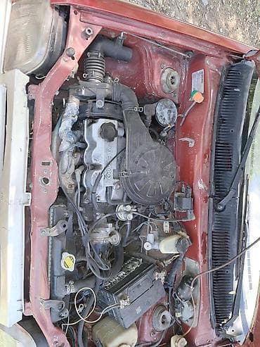 аксессуары для камаз: Двигатель и подкапотное пространство автомобиля Daewoo (вероятно — 1